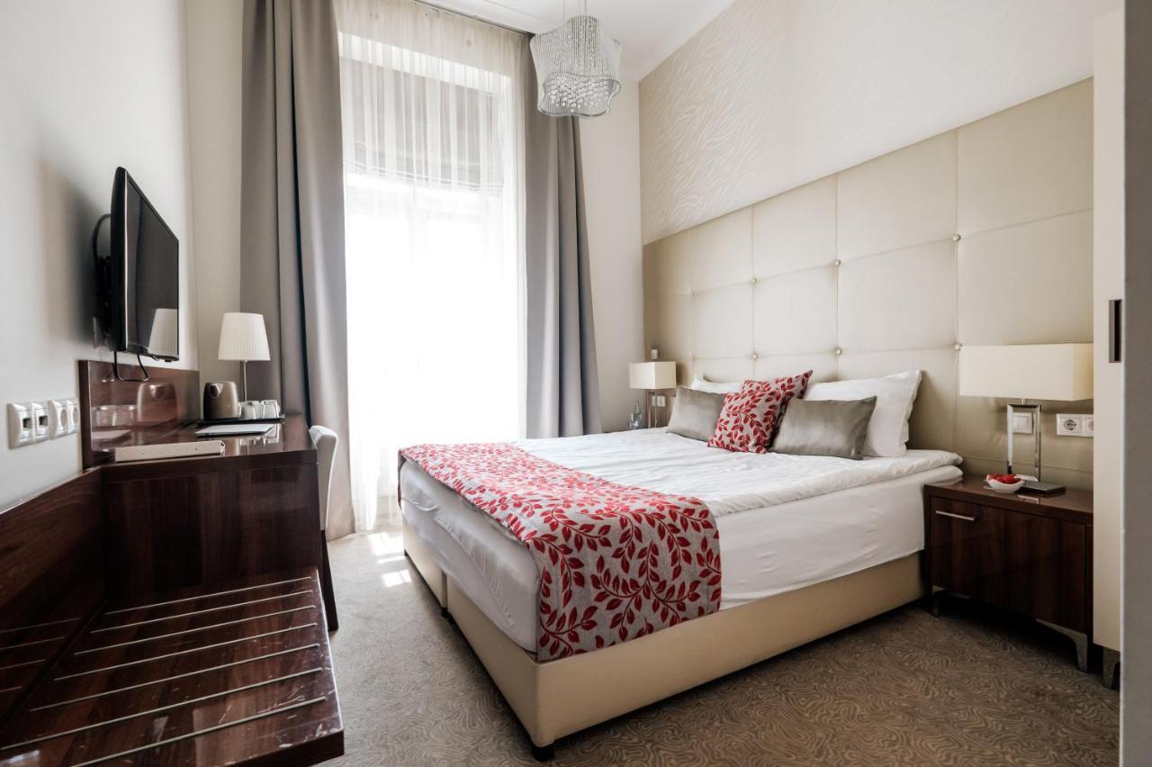 Adele Boutique Hotel Πετς Εξωτερικό φωτογραφία